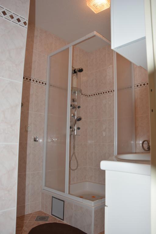 Apartments Petar & Anka Biograd Na Moru Oda fotoğraf