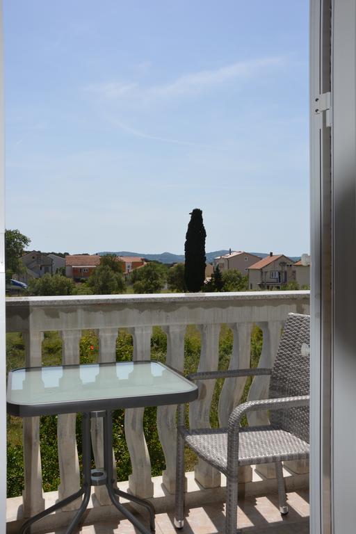 Apartments Petar & Anka Biograd Na Moru Oda fotoğraf